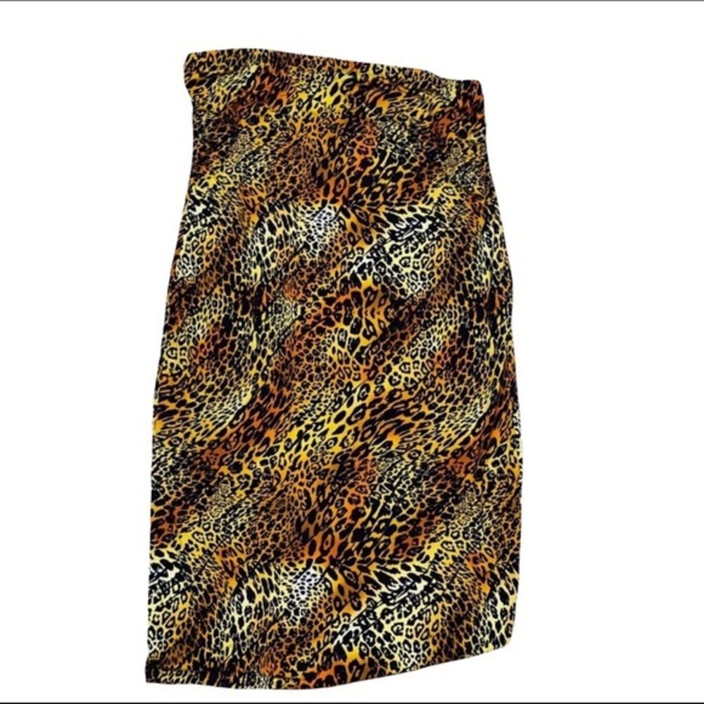 3/$30 NWT🏷Absolutely It Leopard Tube Top D…